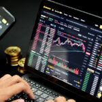 Mercados financieros hoy: Wall Street, petróleo y dólar arrancan semana bajo presión geopolítica
